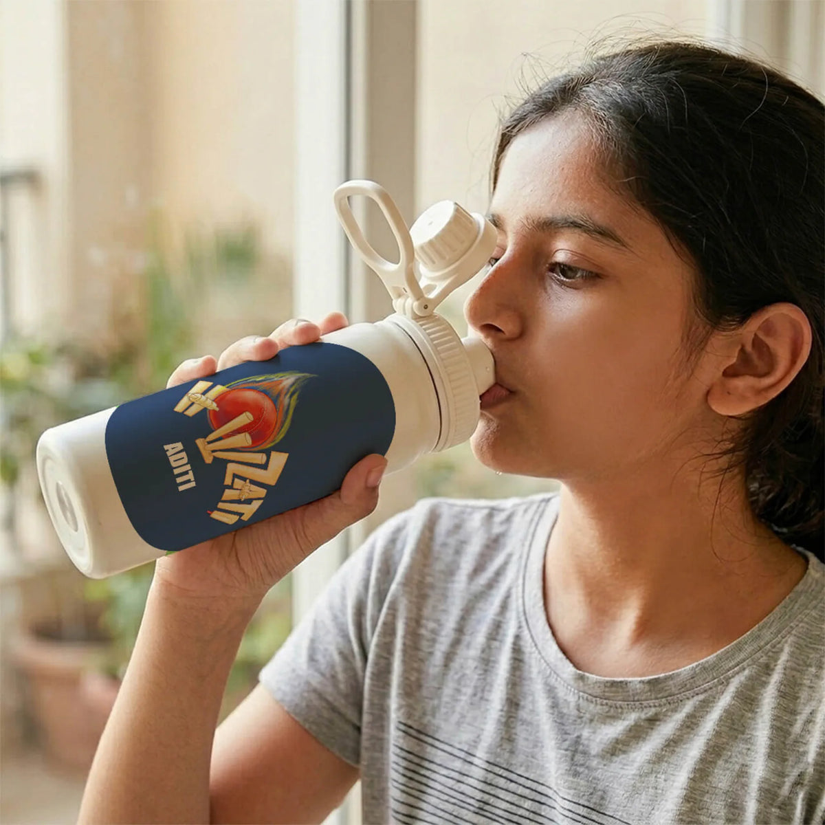 Personalised Cricket Buzz Water Bottle (Hydro) 600 ML - image 2